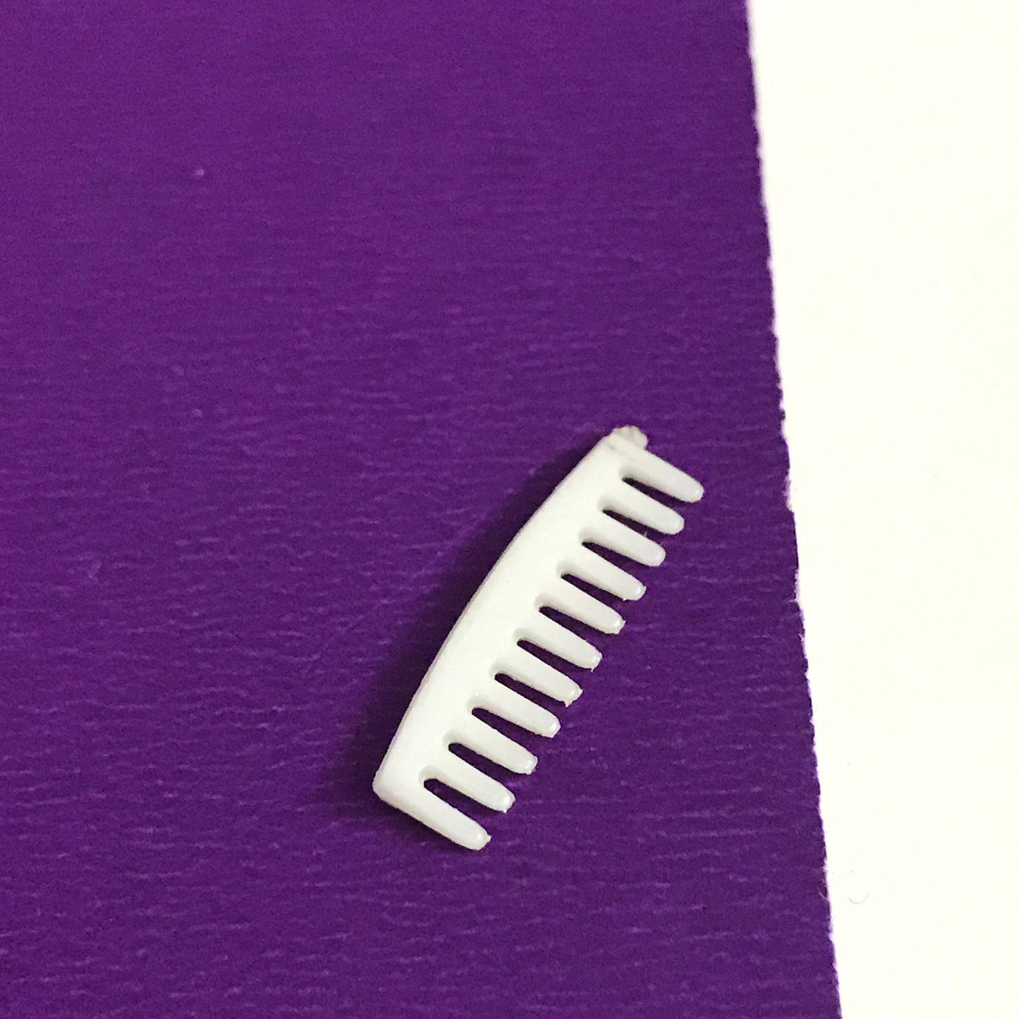 Vintage Barbie Dreamland White Hair Comb Accessory #1669 Tutti Me And My Dog #3554 & More