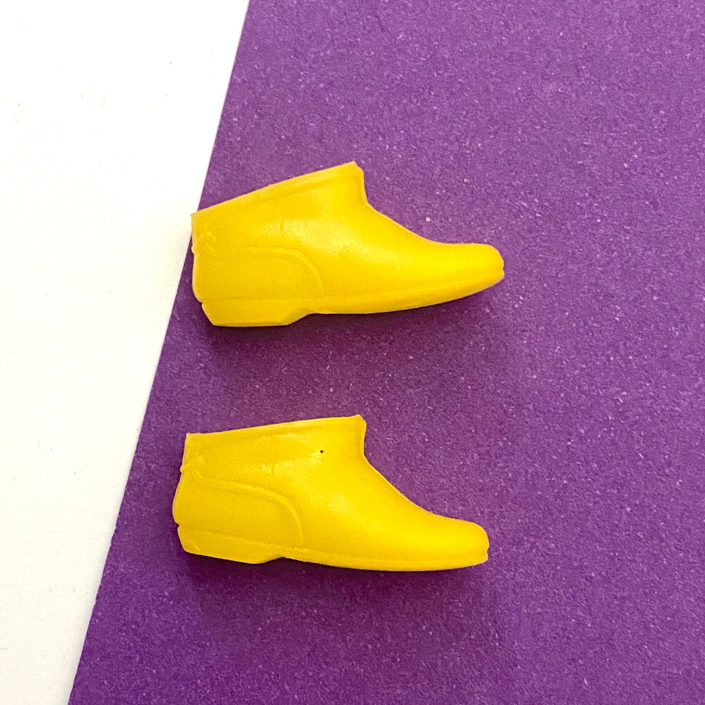 Vintage Barbie Skipper Yellow Ankle Boots, Flats N Heels PAK & Skipper Confetti Cutie #1963