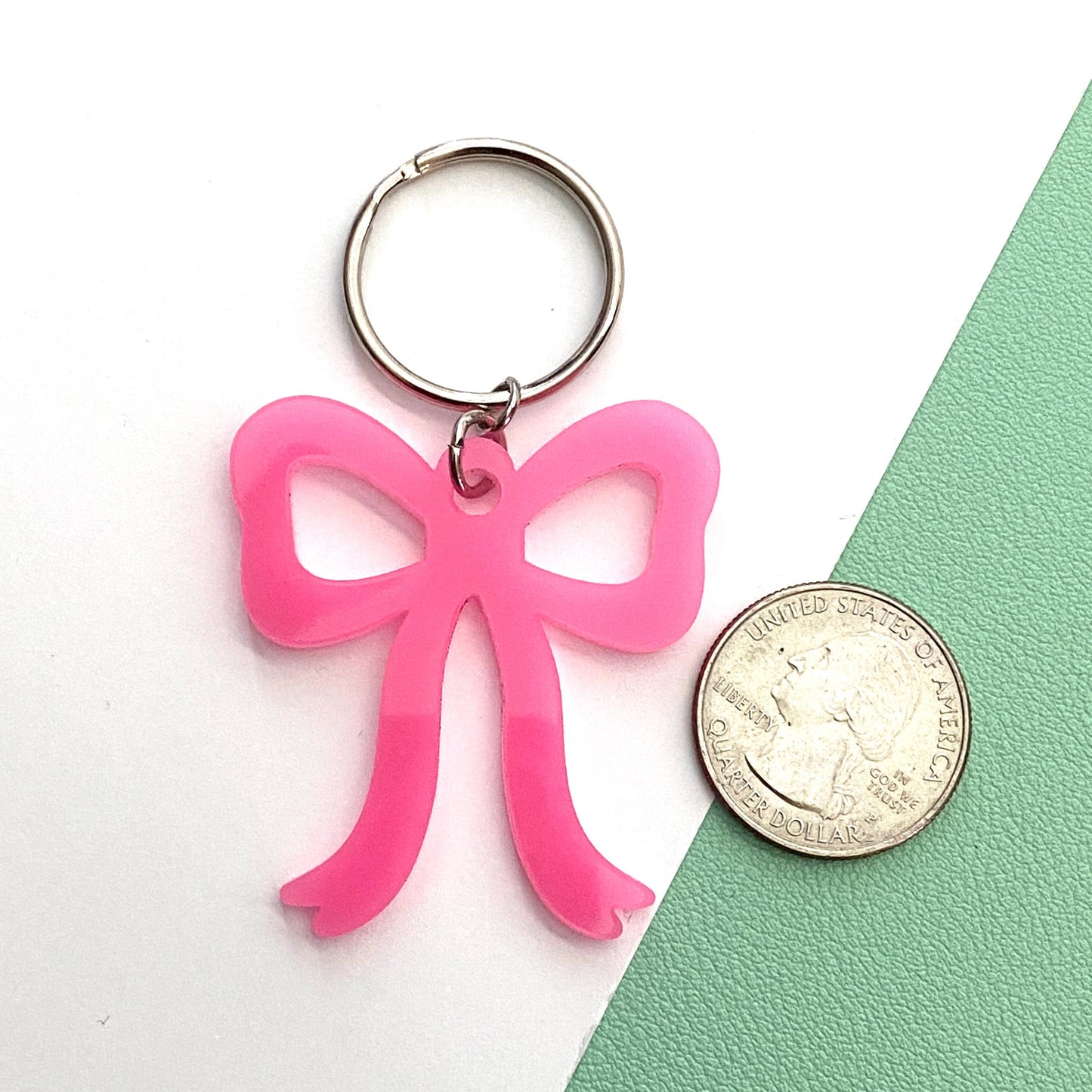 Cute Pink Bow Acrylic Keychain - Adorable Bow Shaped Keyring Accessory, Perfect Gift for Her