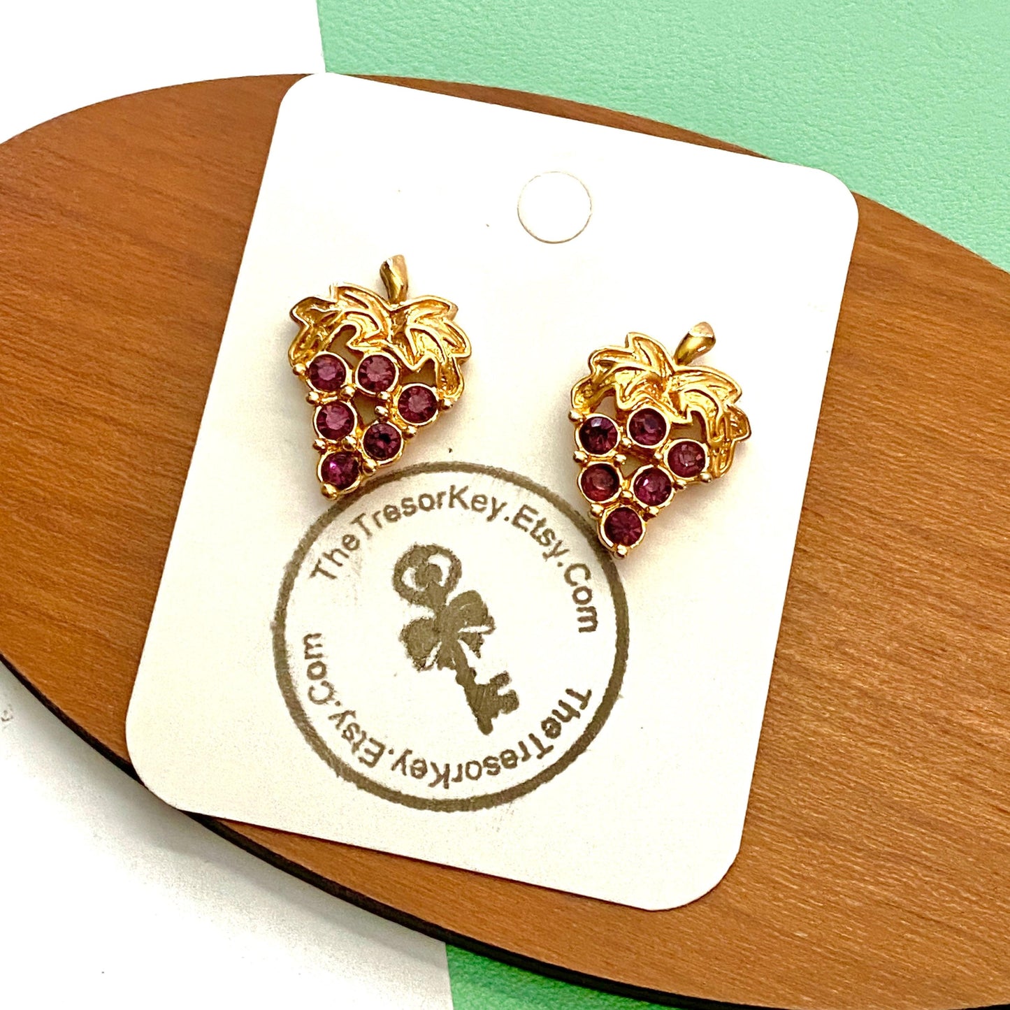 Vintage 1990's Avon Grape Cluster Earrings Gold Tone with Purple Rhinestones 1992