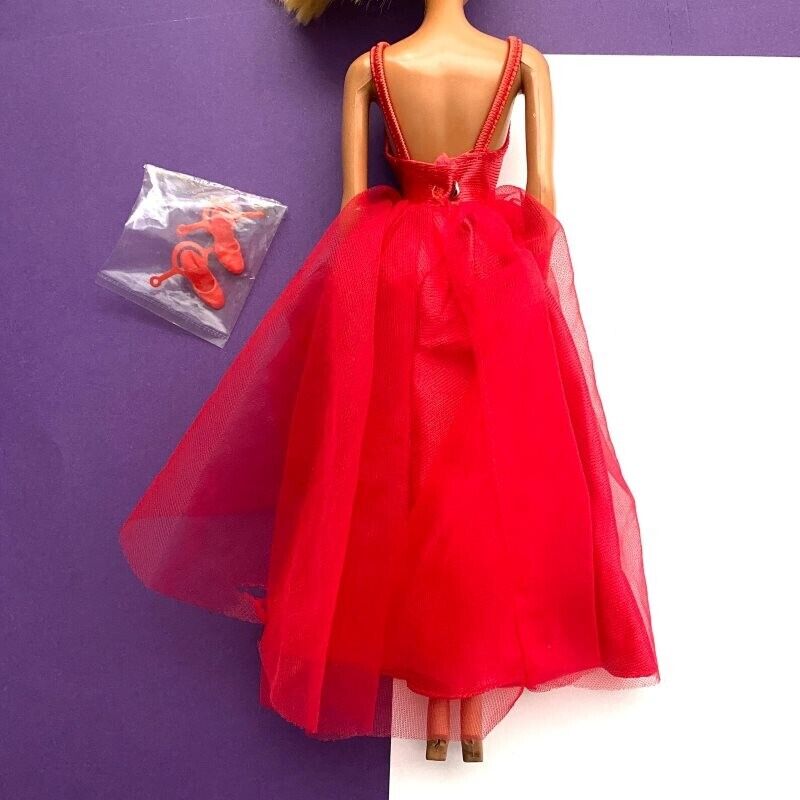 Superstar Barbie Designer Original Paint the Town Red, 1979 Dress w Sealed Heels # 1955