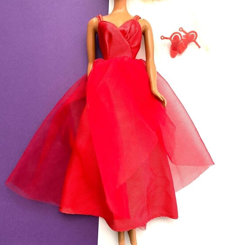 Superstar Barbie Designer Original Paint the Town Red, 1979 Dress w Sealed Heels # 1955